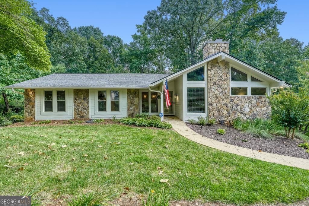 1390 Ridgefield Drive Roswell - main photo