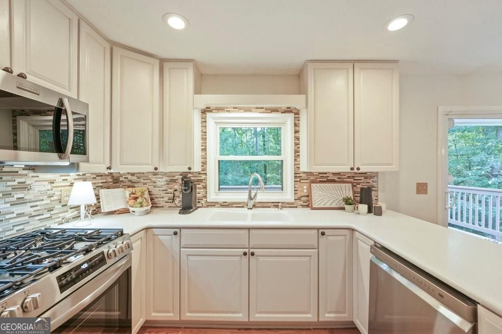 1390 Ridgefield Drive Roswell - Photo 19