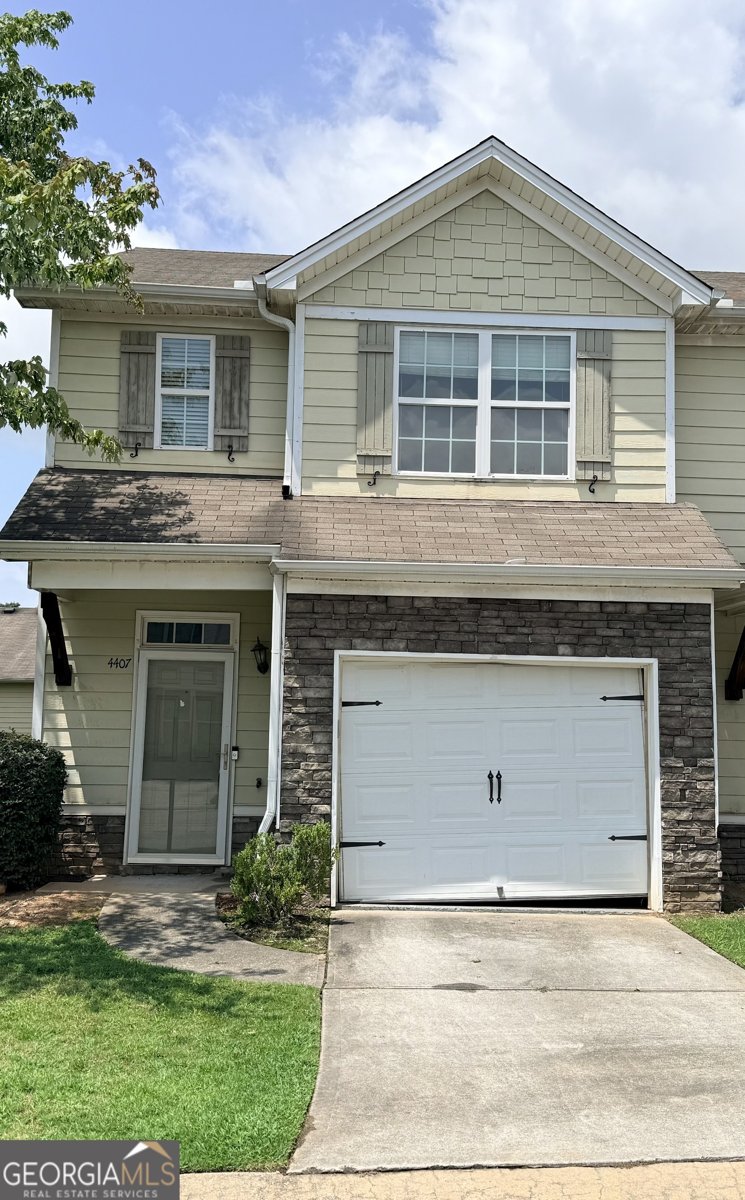 4407 Stone Gate Way East Point - main photo
