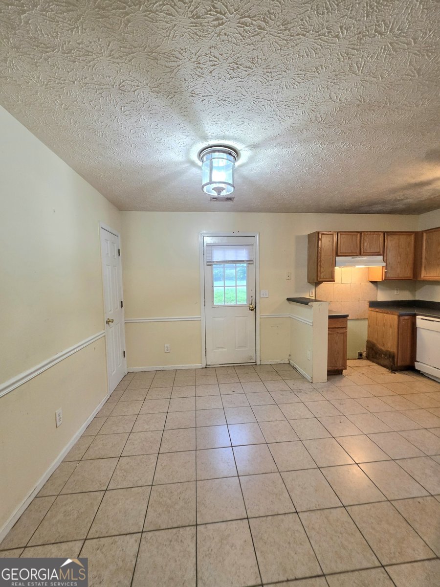 642 Morrow Road Forest Park - Photo 7