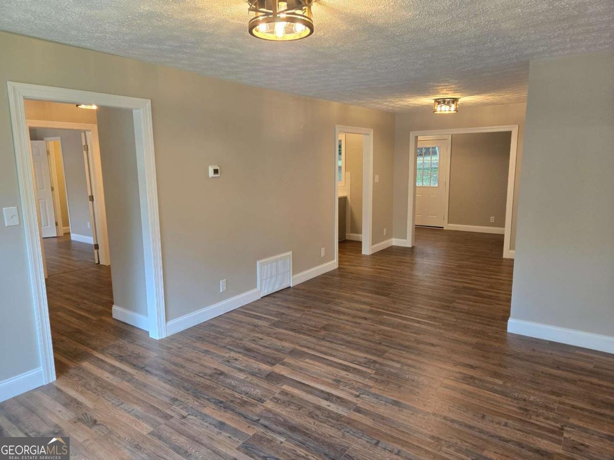 131 Mountain View Drive Gainesville - Photo 10