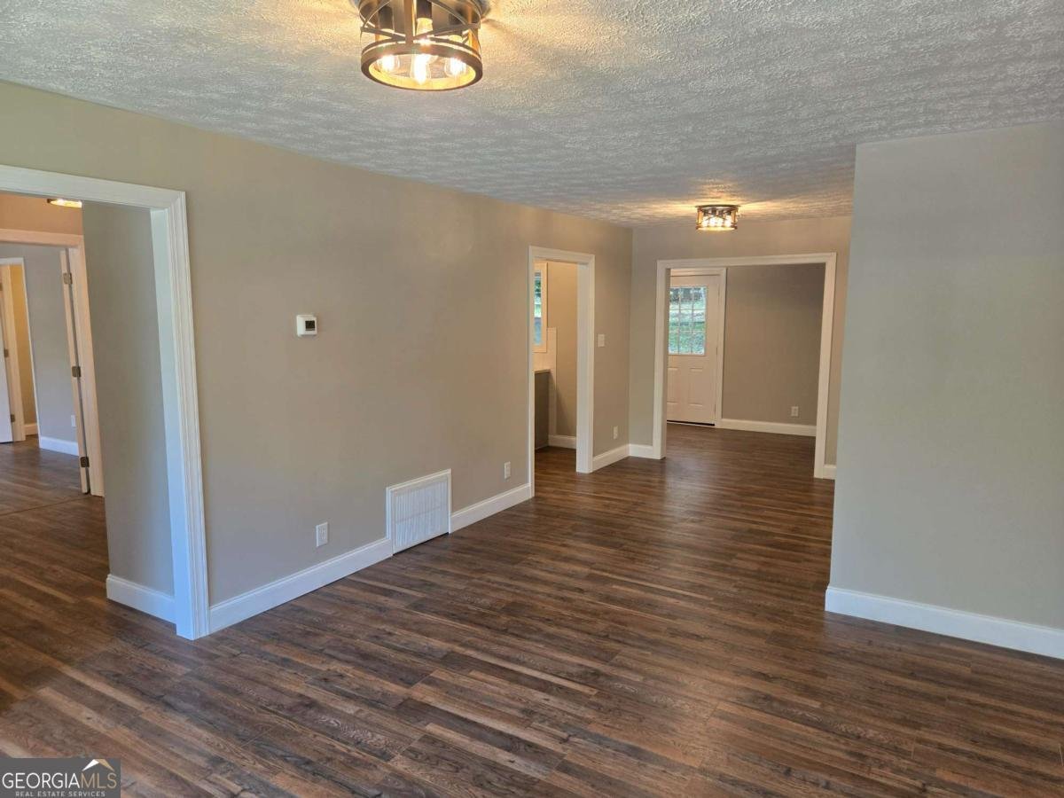 131 Mountain View Drive Gainesville - Photo 9