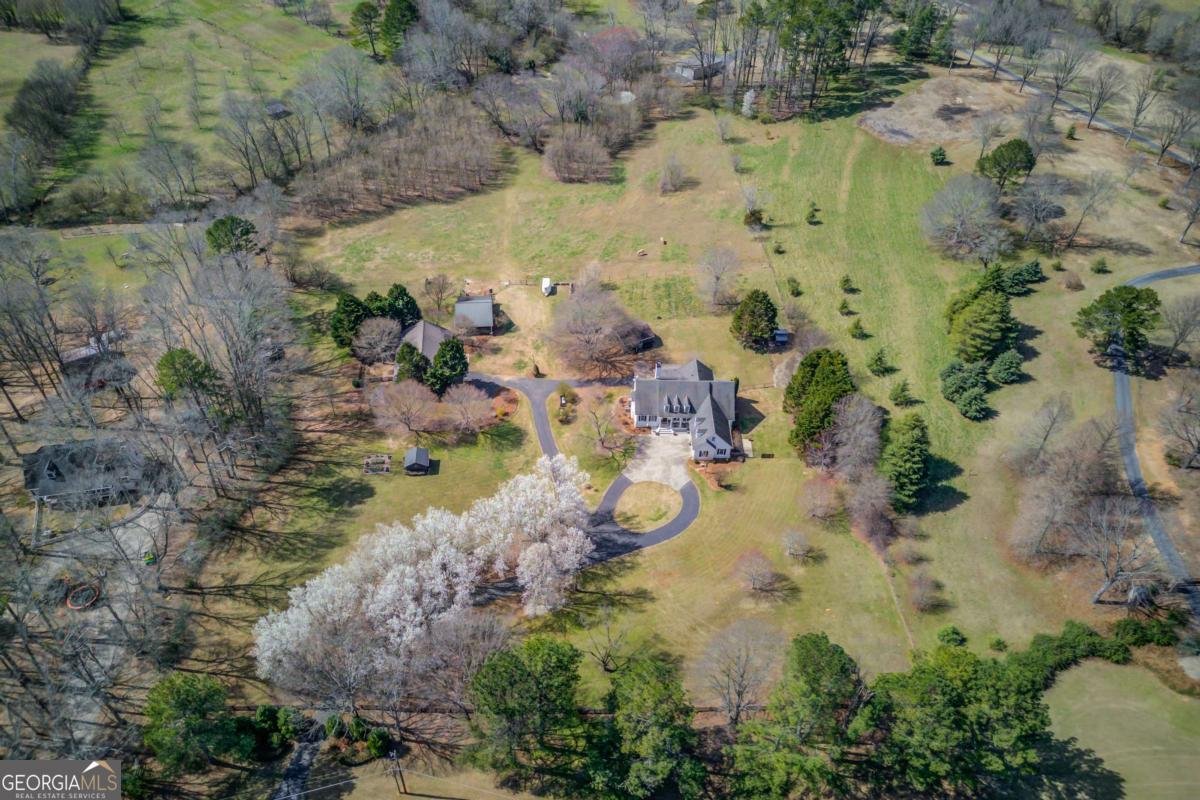 395 Bill Watkins Road Hoschton - main photo