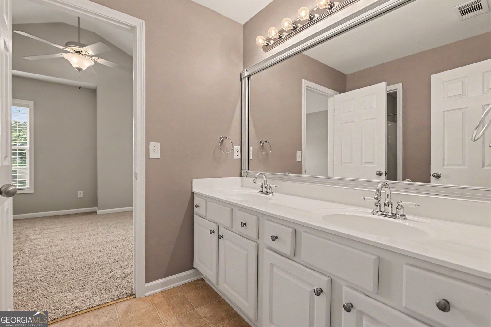 211 Meadow Run Carrollton - Photo 18