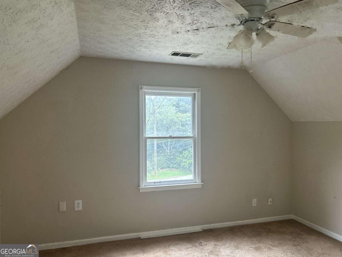 667 King Road Stone Mountain - Photo 9