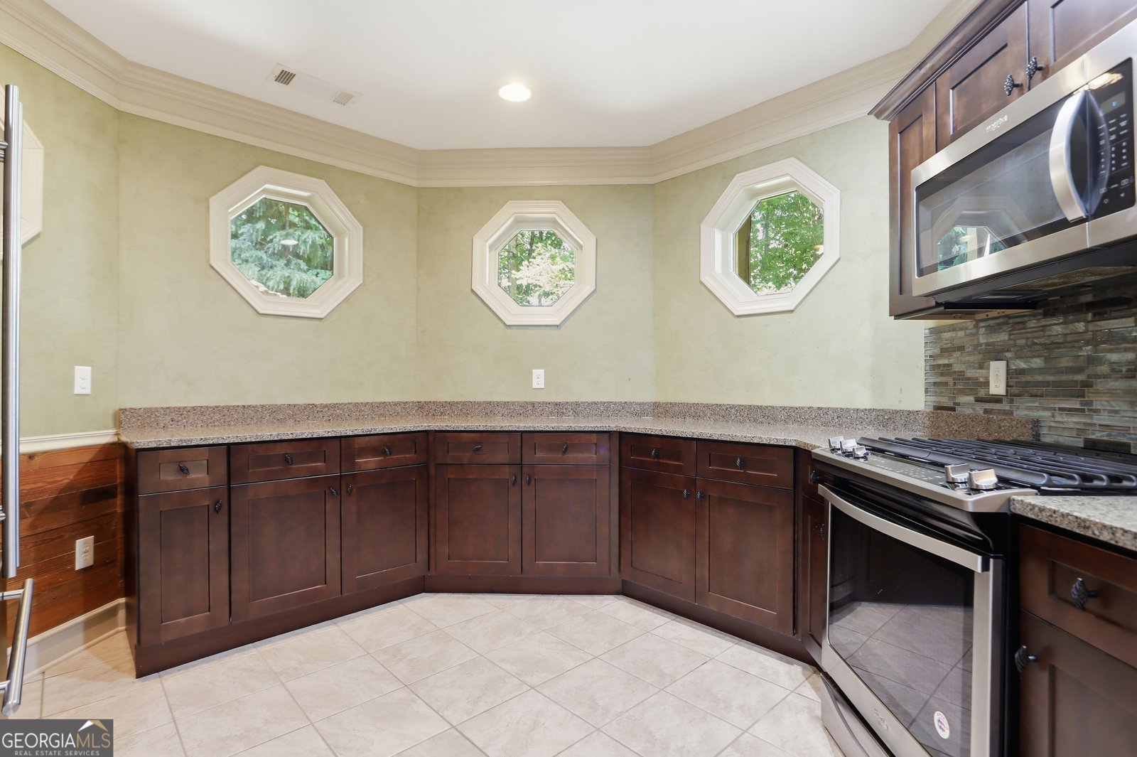 108 Waters Edge Drive Woodstock - Photo 32