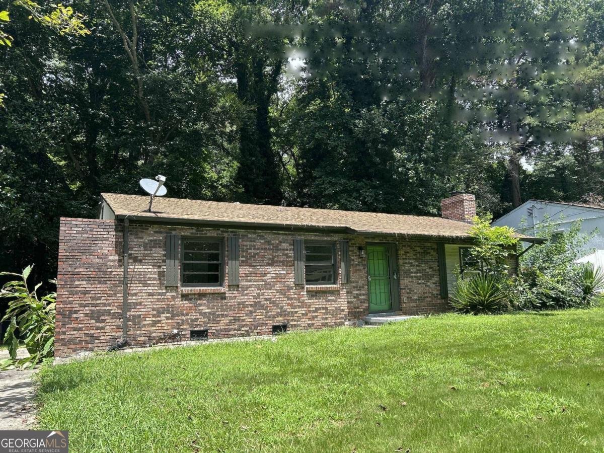 2740 Santa Barbara Drive Atlanta - main photo