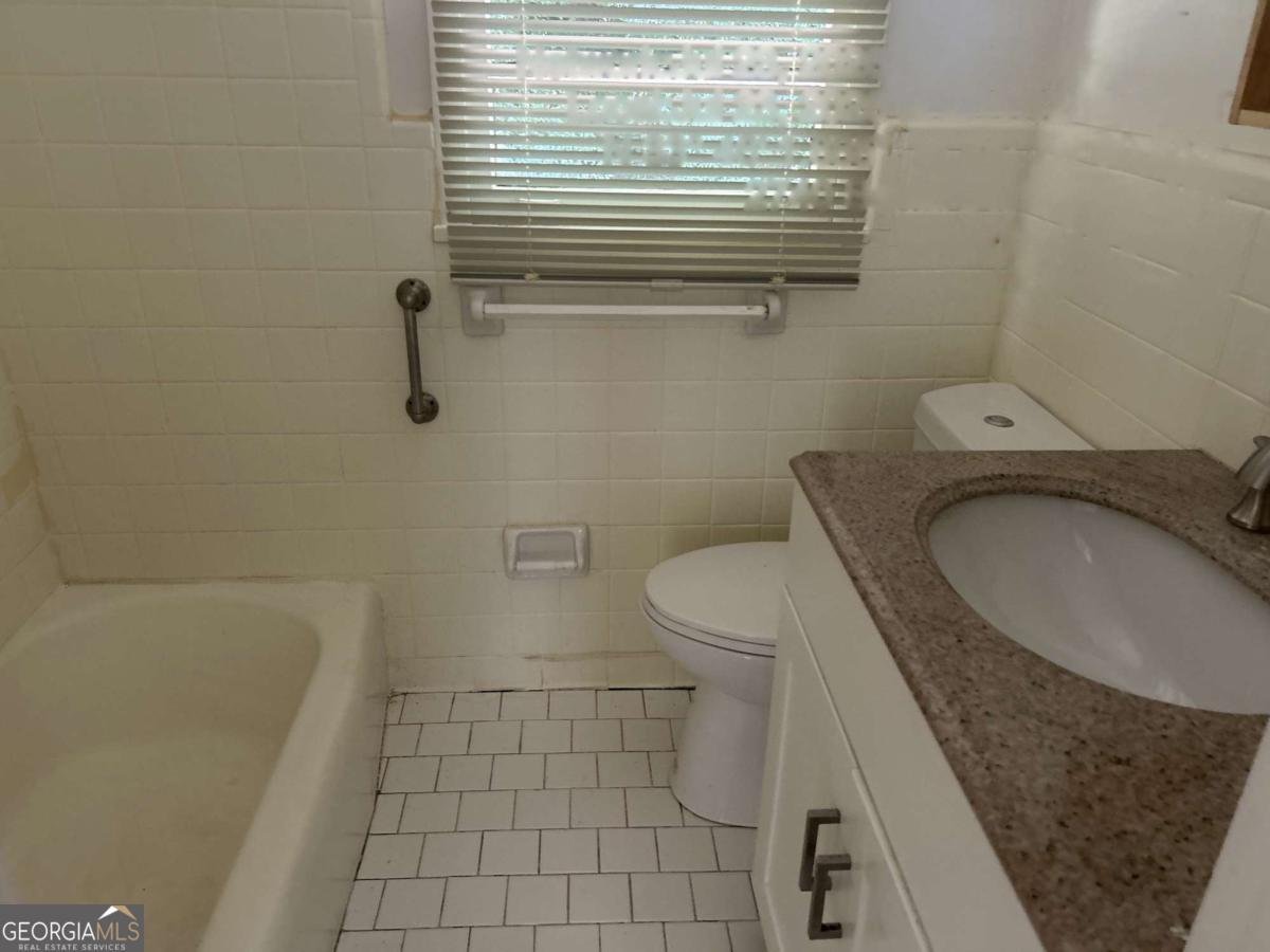 2740 Santa Barbara Drive Atlanta - Photo 6