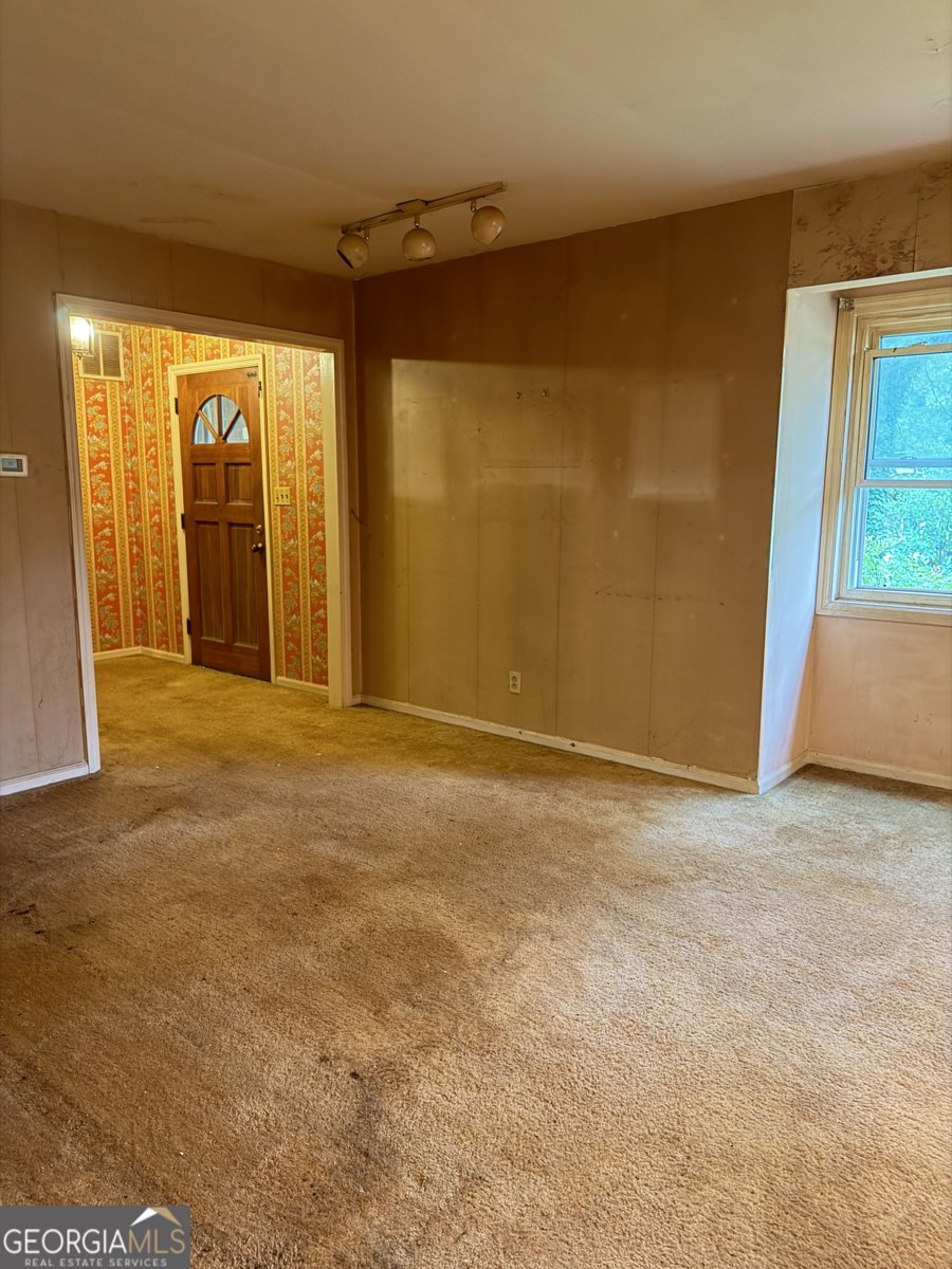 1070 Delmont Terrace Roswell - Photo 12