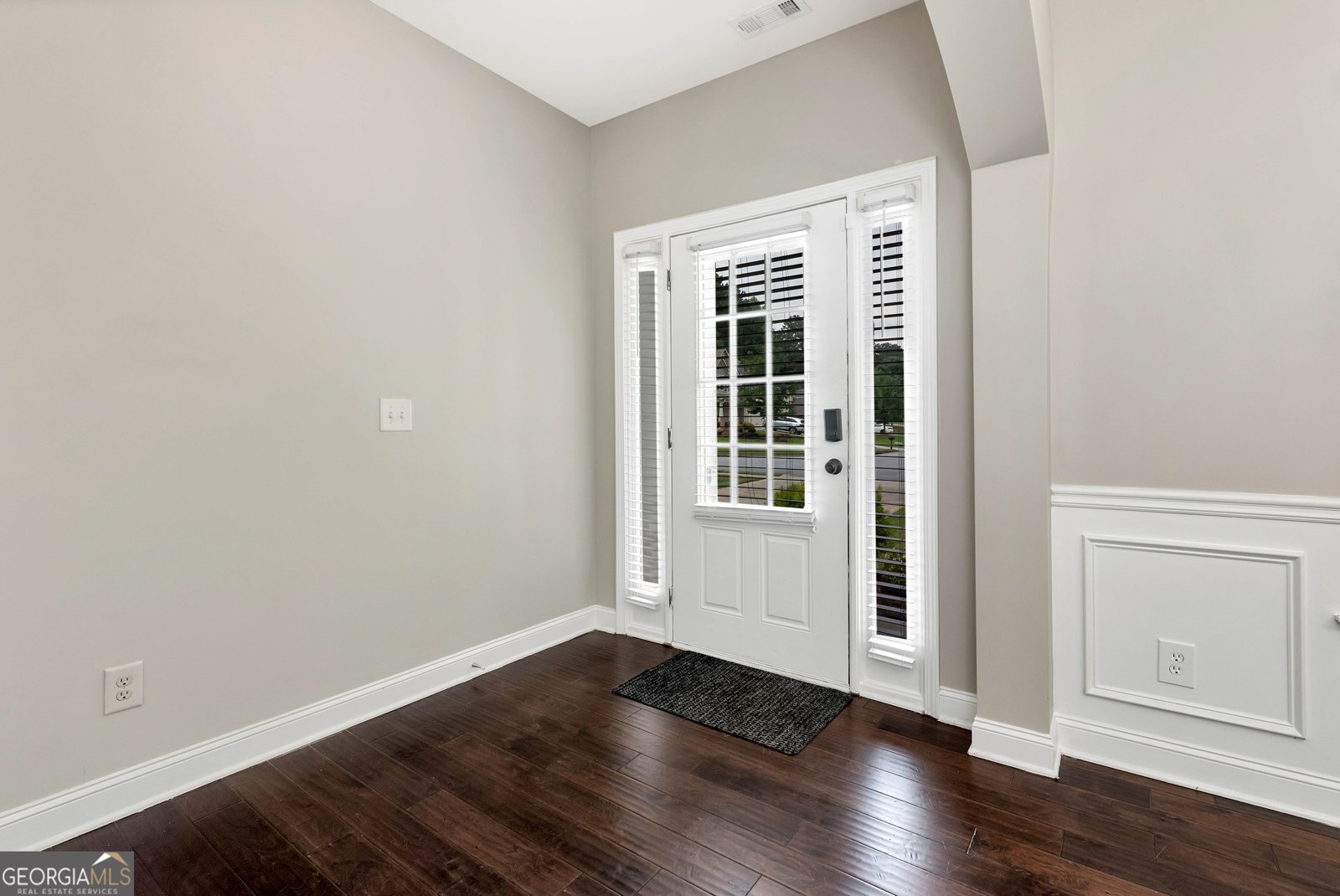 758 Castle Top Court Lawrenceville - Photo 10