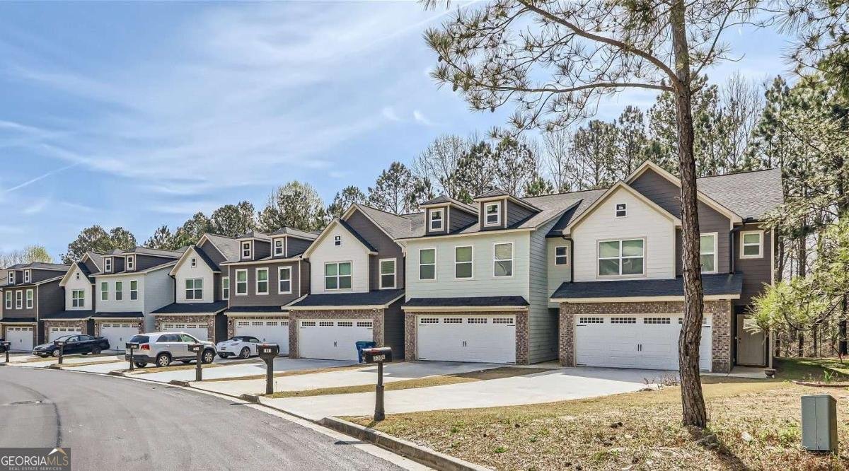 7805 Rock Rose Lane Fairburn - main photo