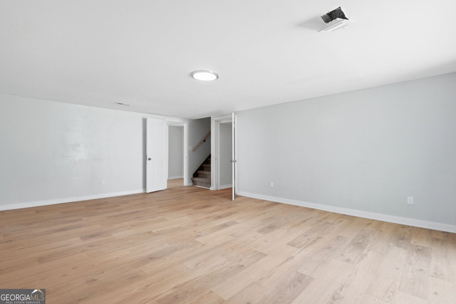 1445 Diplomat Drive Riverdale - Photo 34