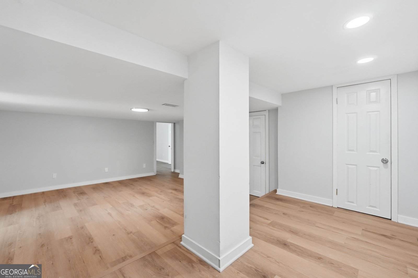 1445 Diplomat Drive Riverdale - Photo 38