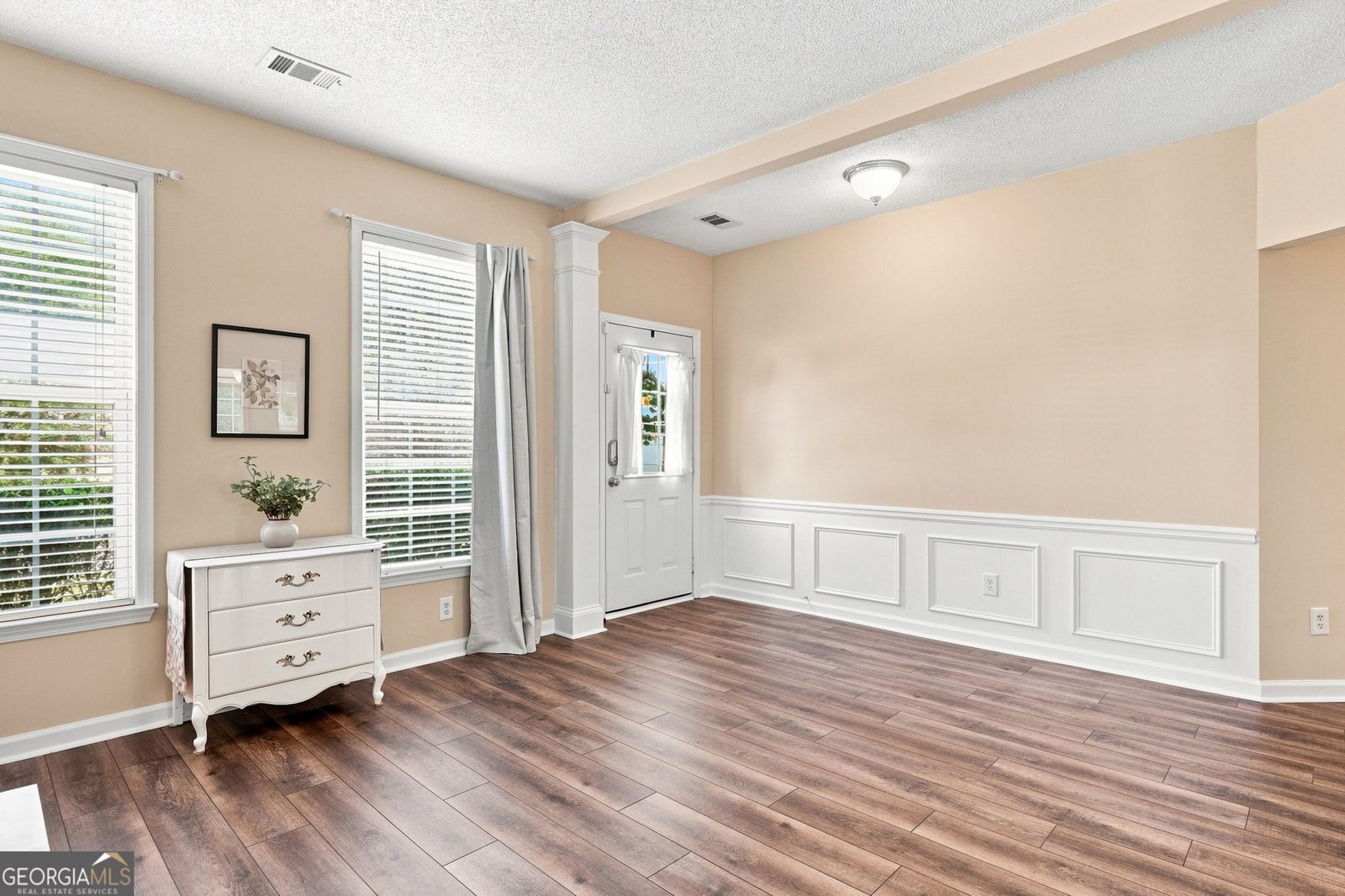 578 Ashland Parkway Woodstock - Photo 6