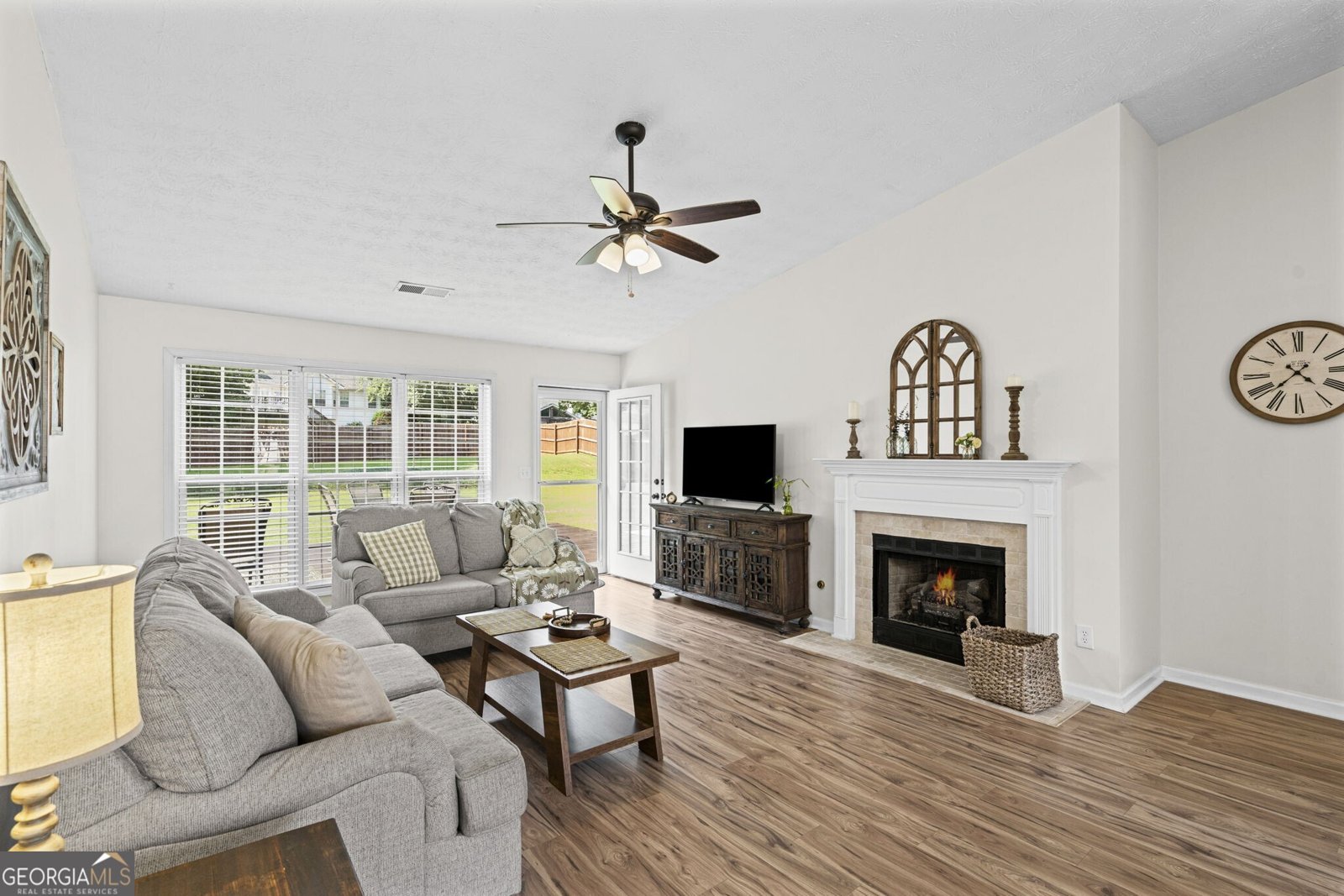7065 Valley Landing Court Cumming - Photo 13