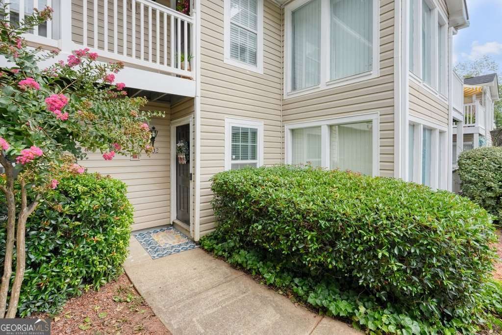 702 Augusta Drive Marietta - main photo