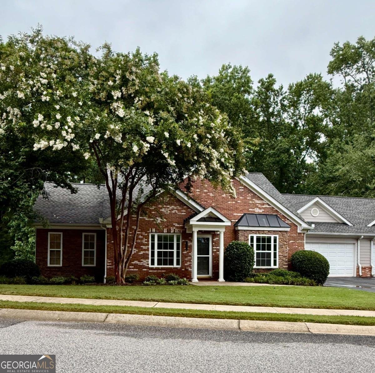 1113 Somerton Place Cumming - main photo