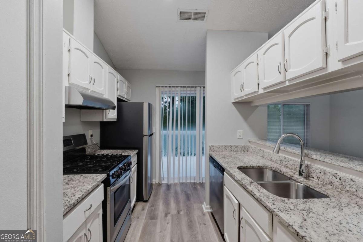 5455 Fox Haven Trail Stone Mountain - Photo 7