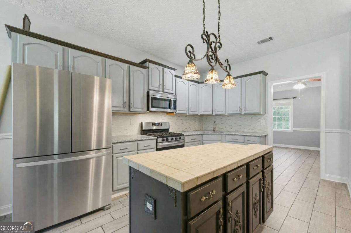 5258 Amberton Court Powder Springs - Photo 11