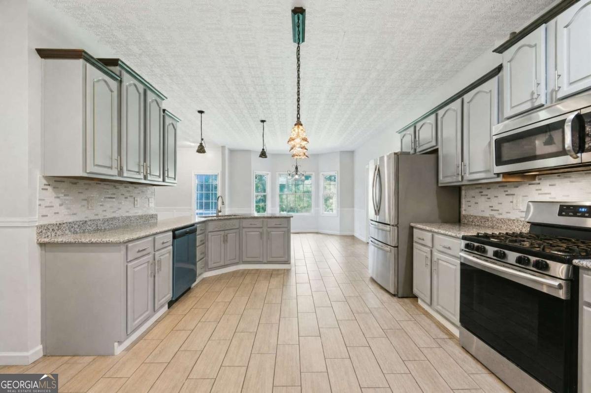 5258 Amberton Court Powder Springs - Photo 13