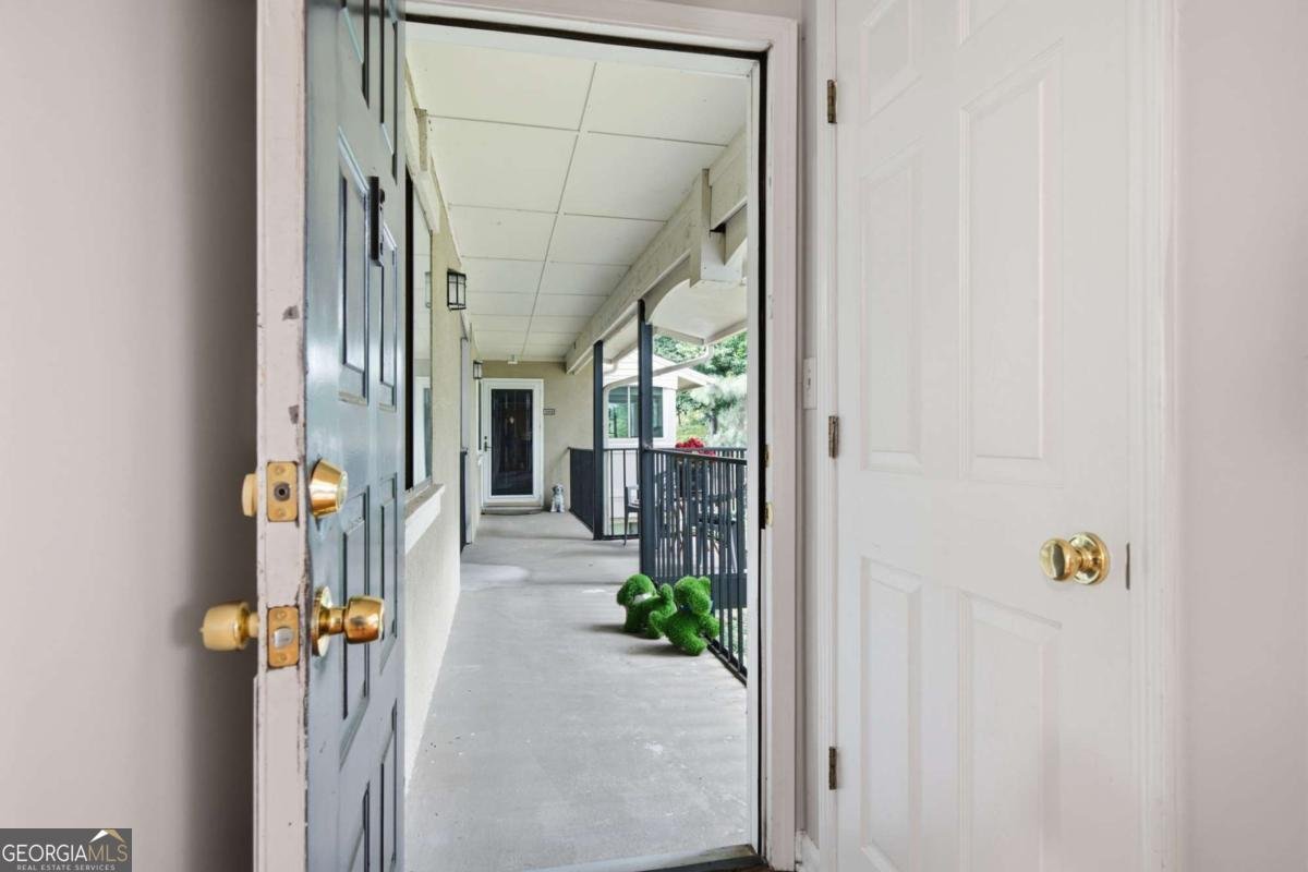 1016 Wingate Way Sandy Springs - Photo 7