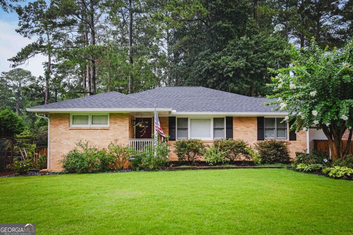 957 Homewood Court Decatur - main photo