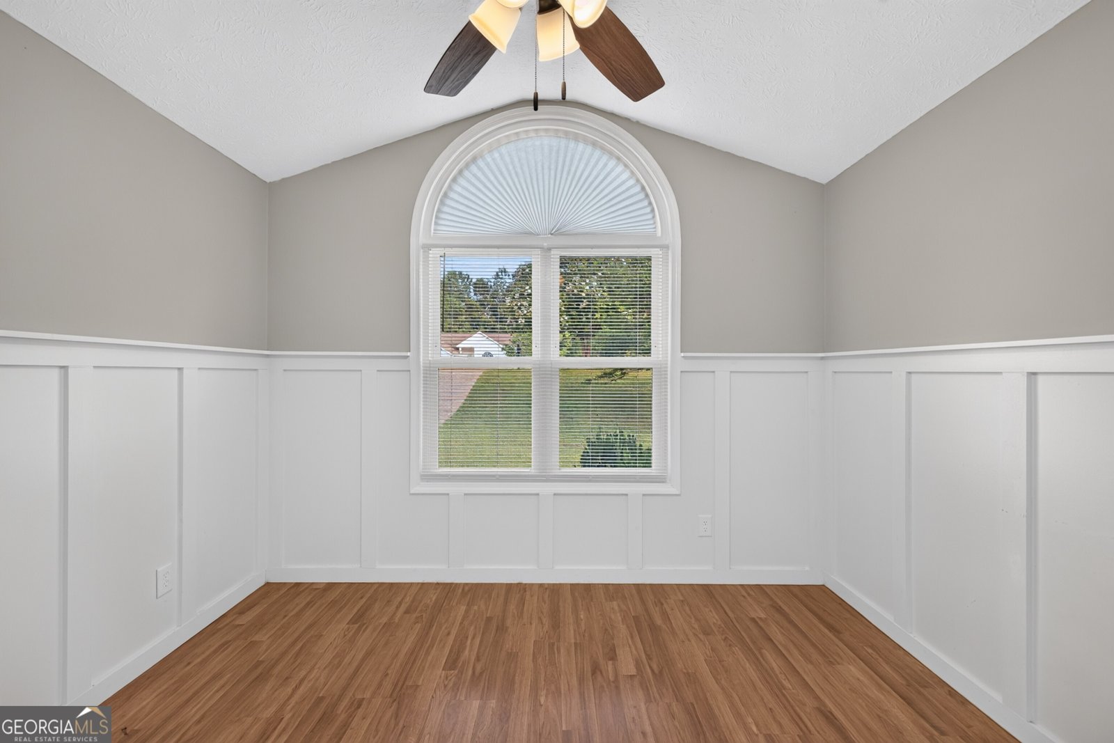 2337 Hartley Court Statham - Photo 11