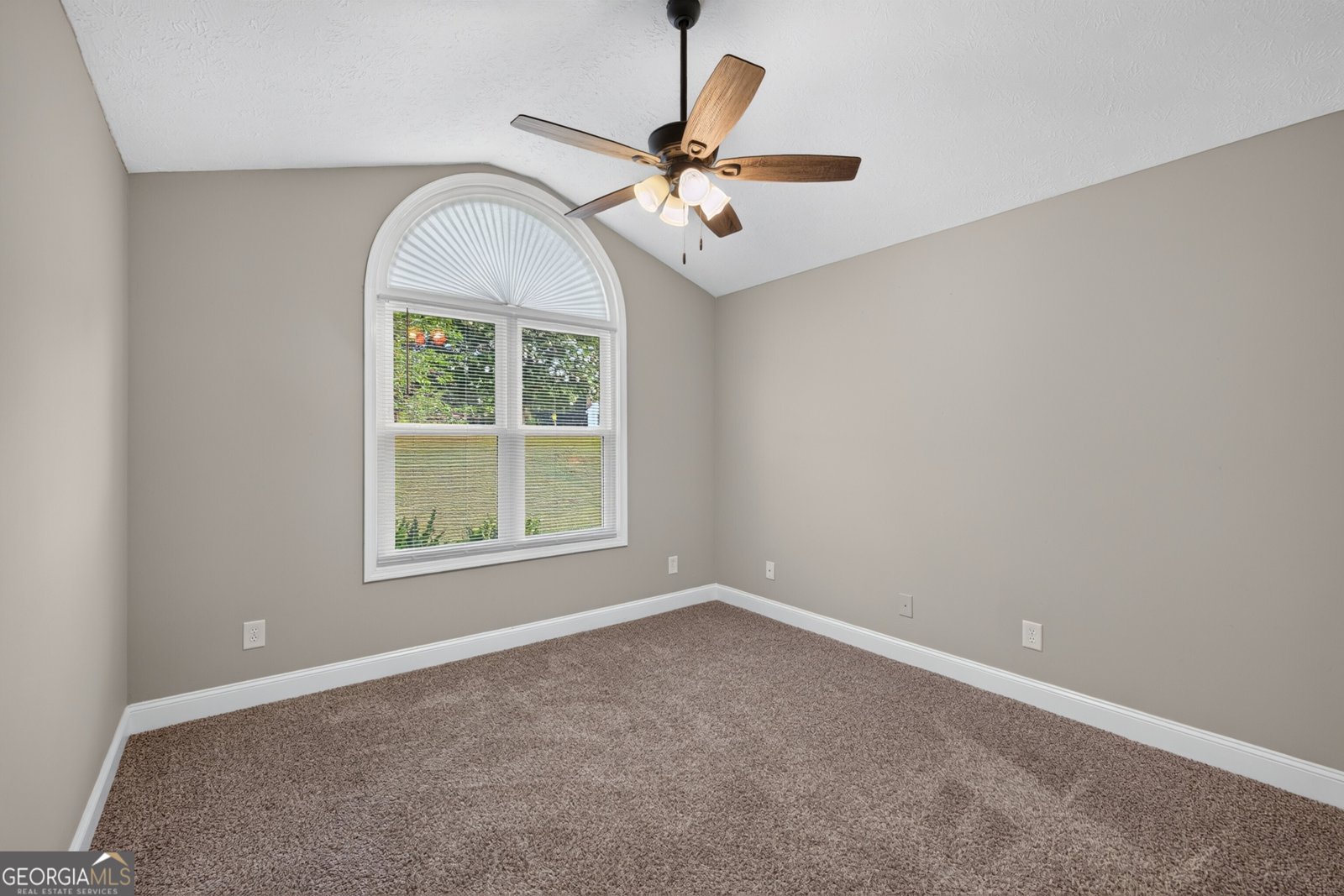 2337 Hartley Court Statham - Photo 21