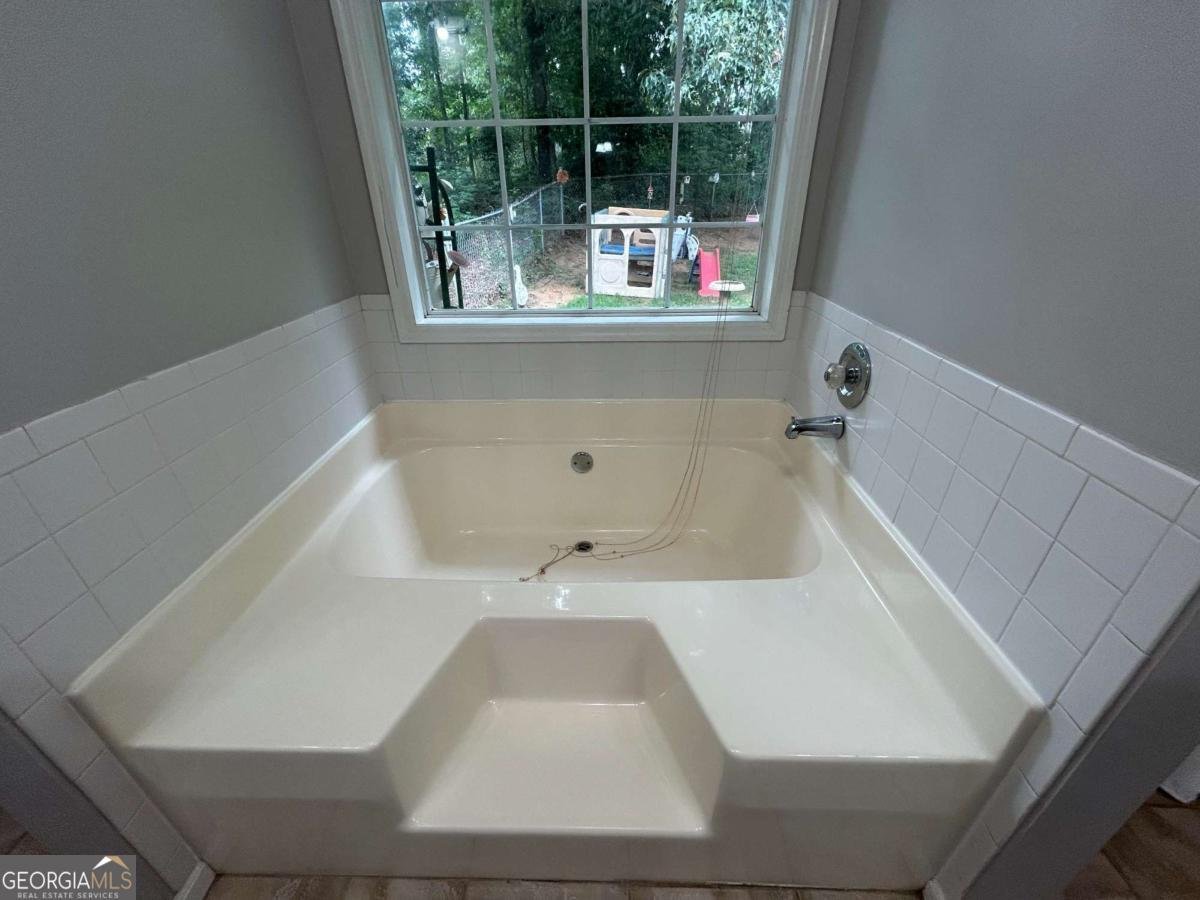 113 Timberwood Drive Stockbridge - Photo 12