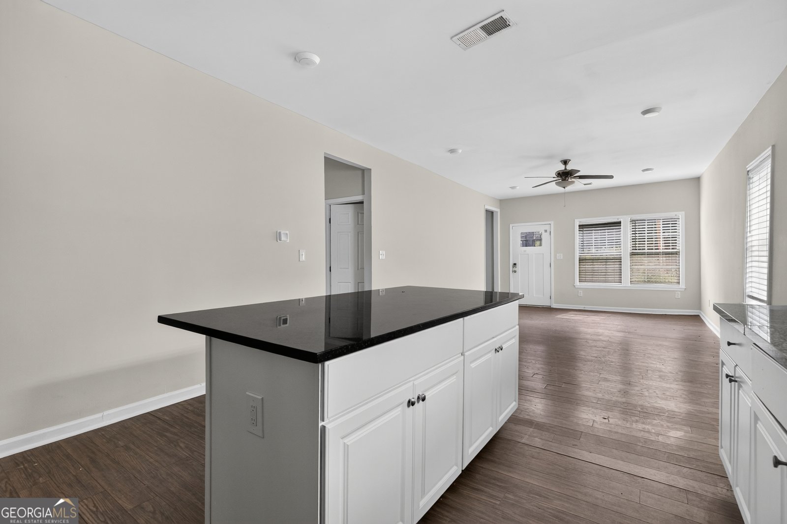 1596 Jonesboro Road Atlanta - Photo 7
