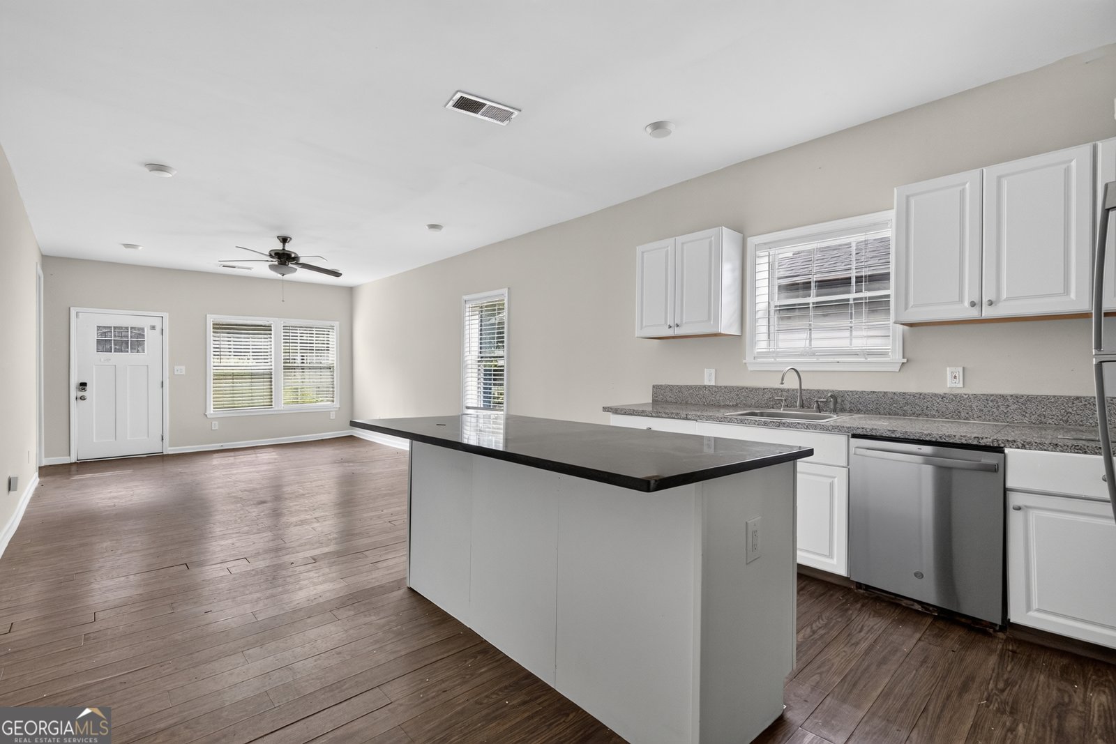 1596 Jonesboro Road Atlanta - Photo 8