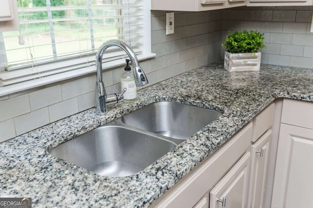 2403 Ousley Court Decatur - Photo 15