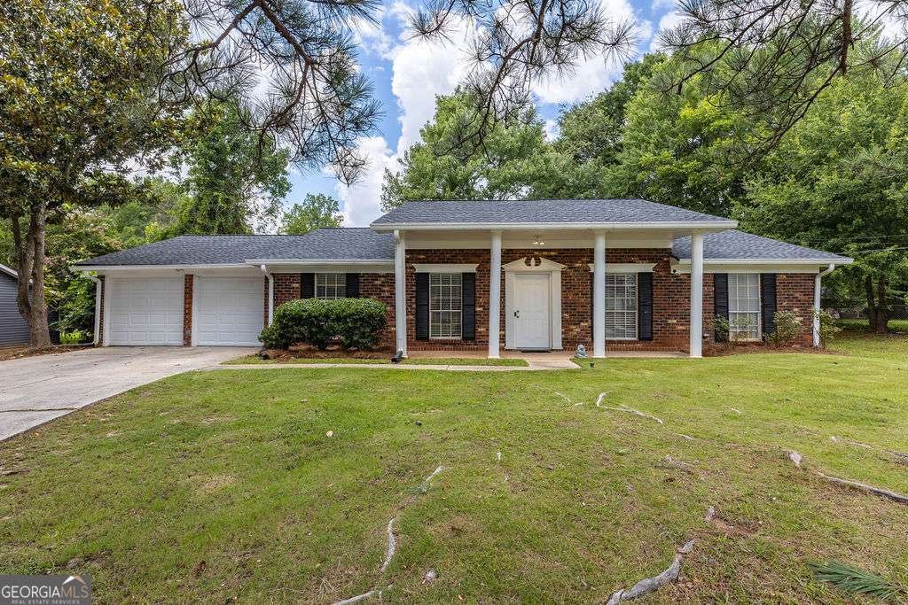 2053 Wellborn Road Lithonia - main photo