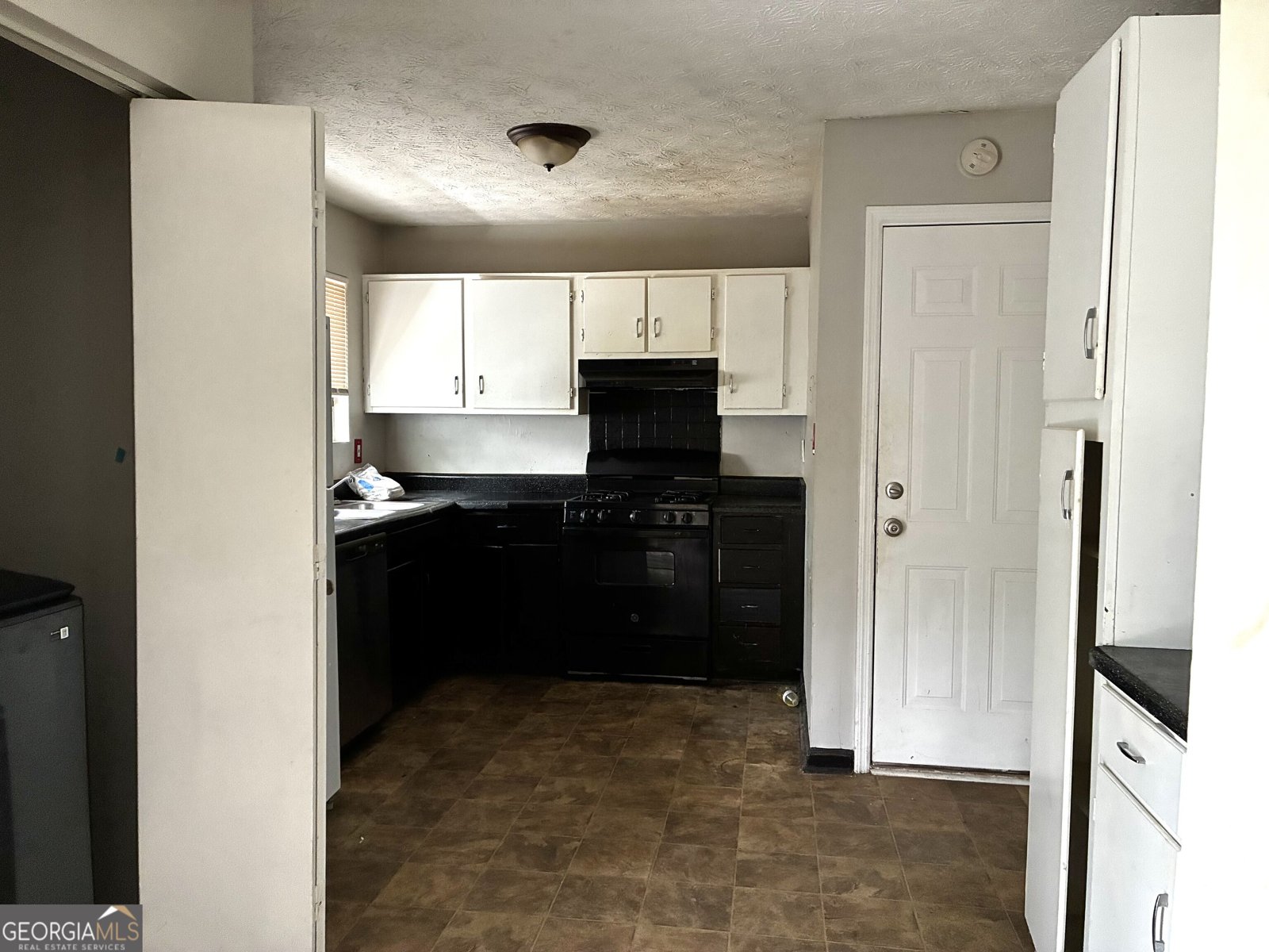 3901 Wood Path Drive Stone Mountain - Photo 7