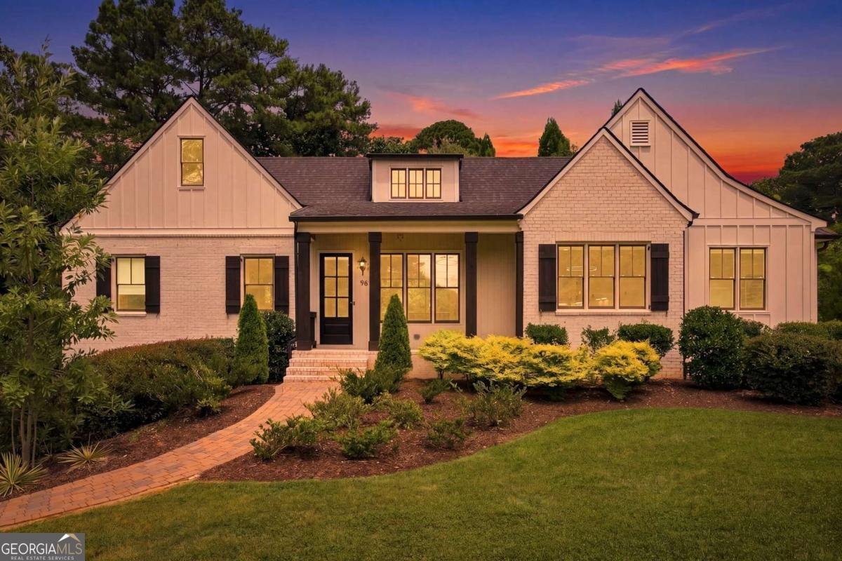 96 Woodstock Road Roswell - main photo