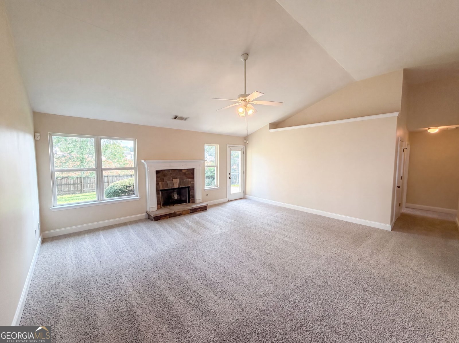 453 Castle Top Lane Lawrenceville - Photo 7