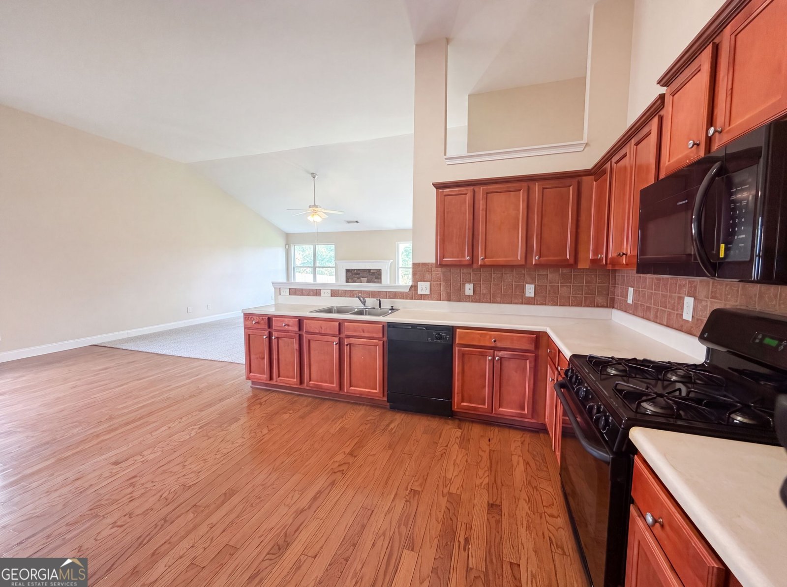 453 Castle Top Lane Lawrenceville - Photo 8
