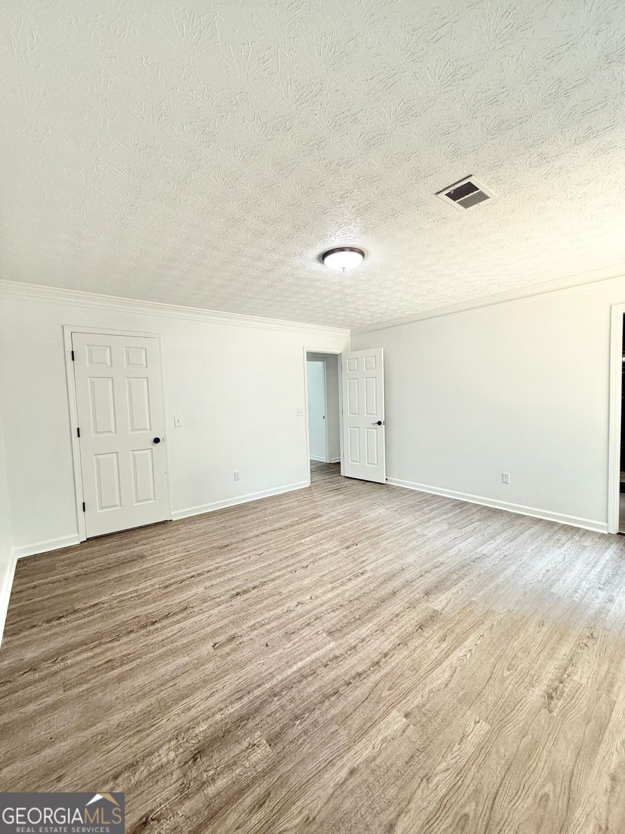 8399 Lake Drive Snellville - Photo 14