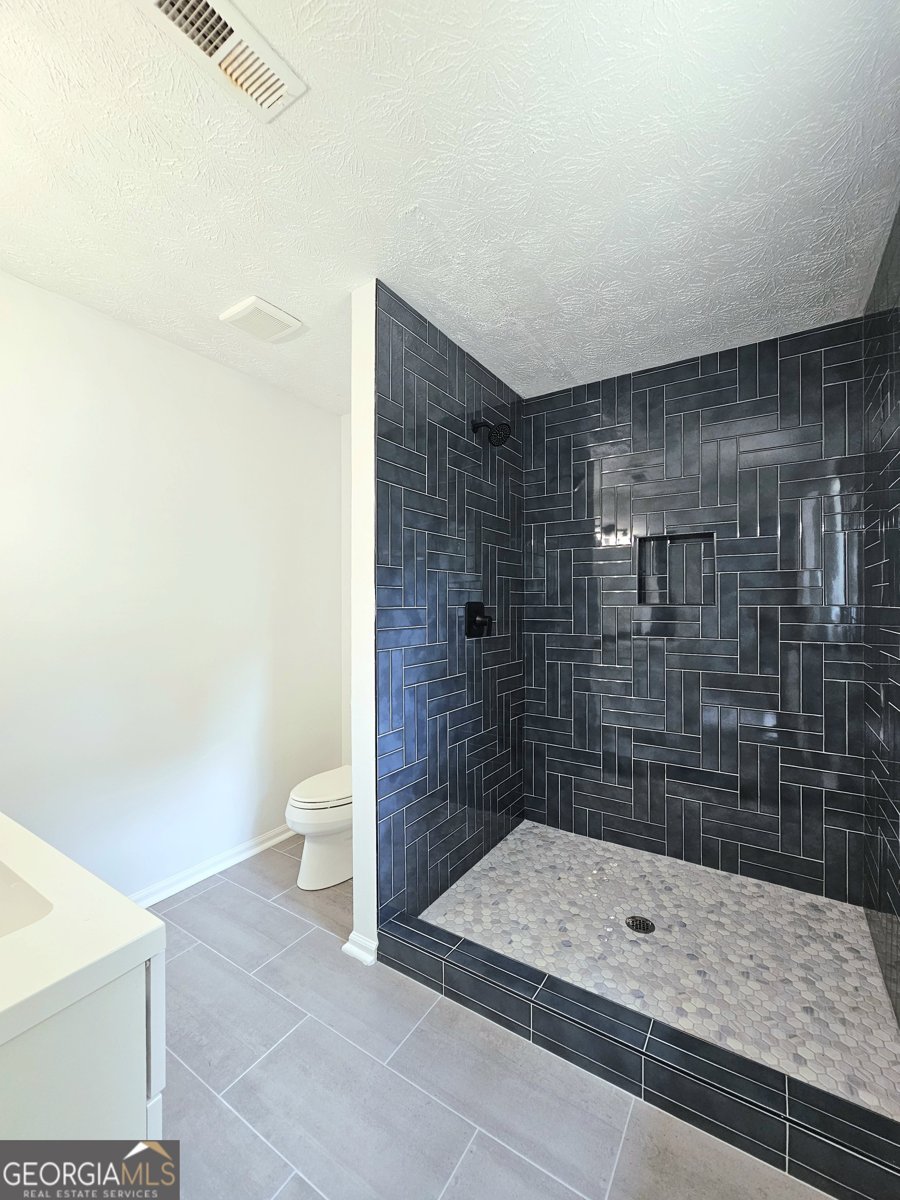 8399 Lake Drive Snellville - Photo 17