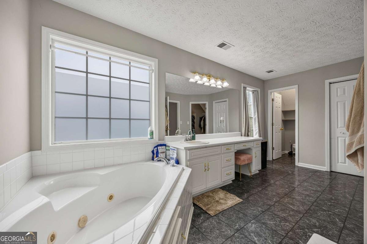2530 River Run Drive Dacula - Photo 33