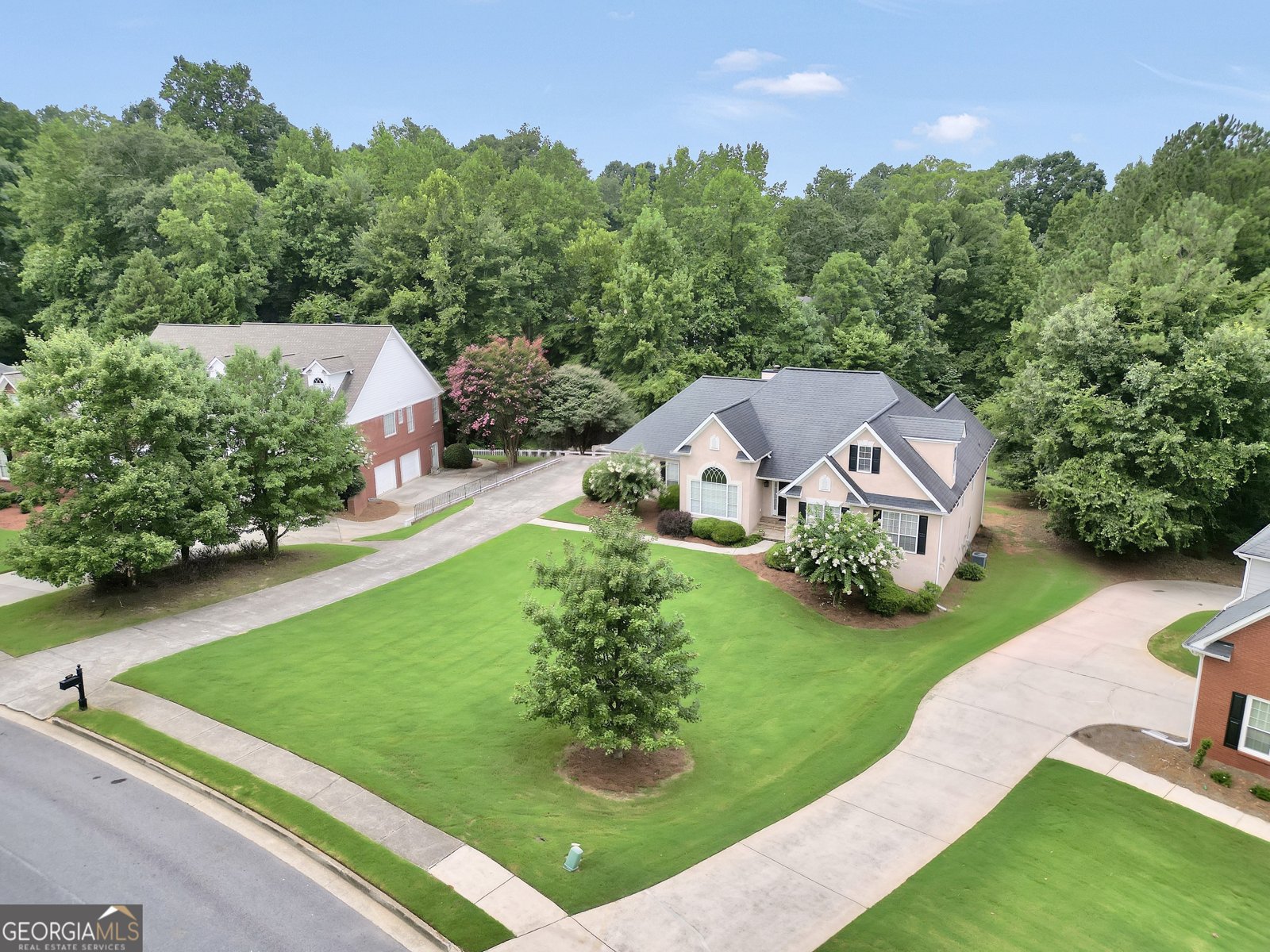 825 Deerwood Drive Stockbridge - Photo 9