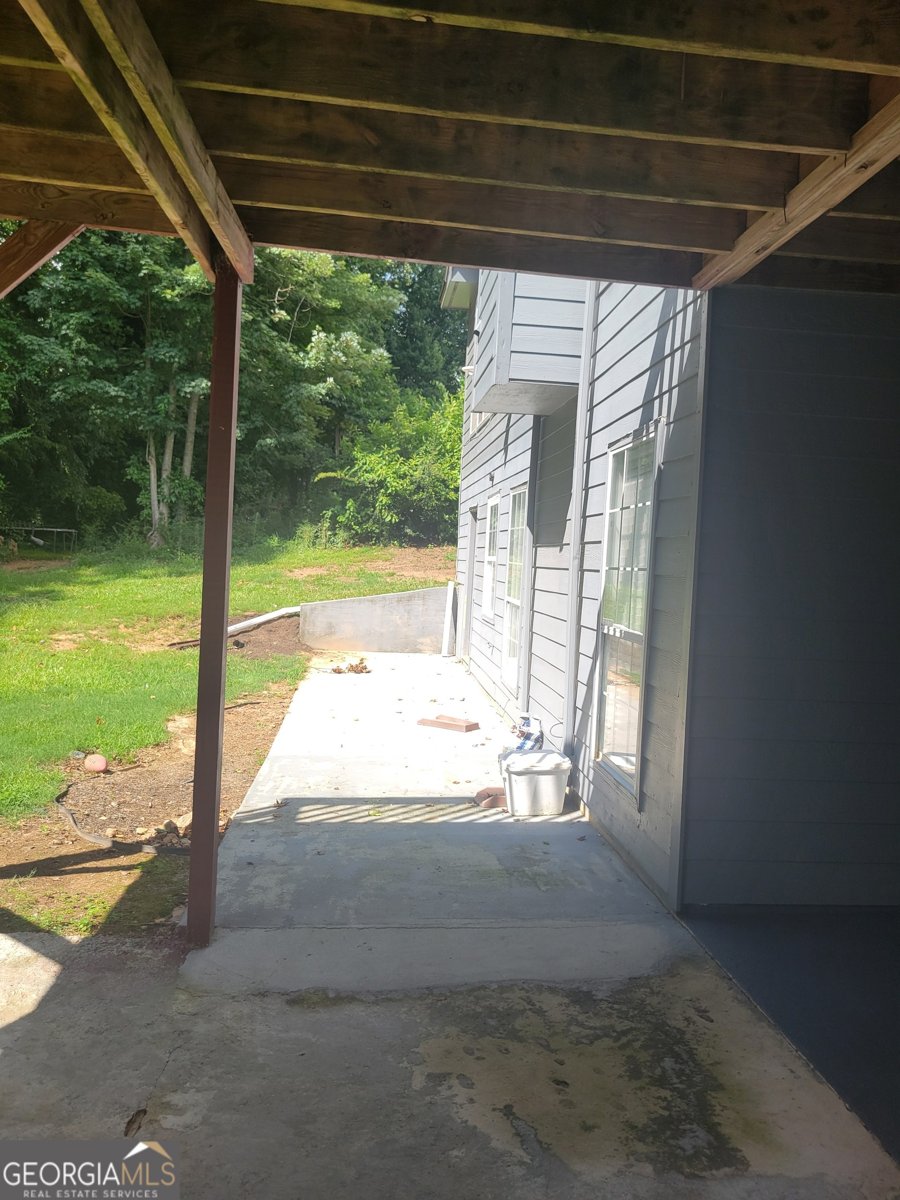 517 Crestwood Court Lithonia - Photo 12
