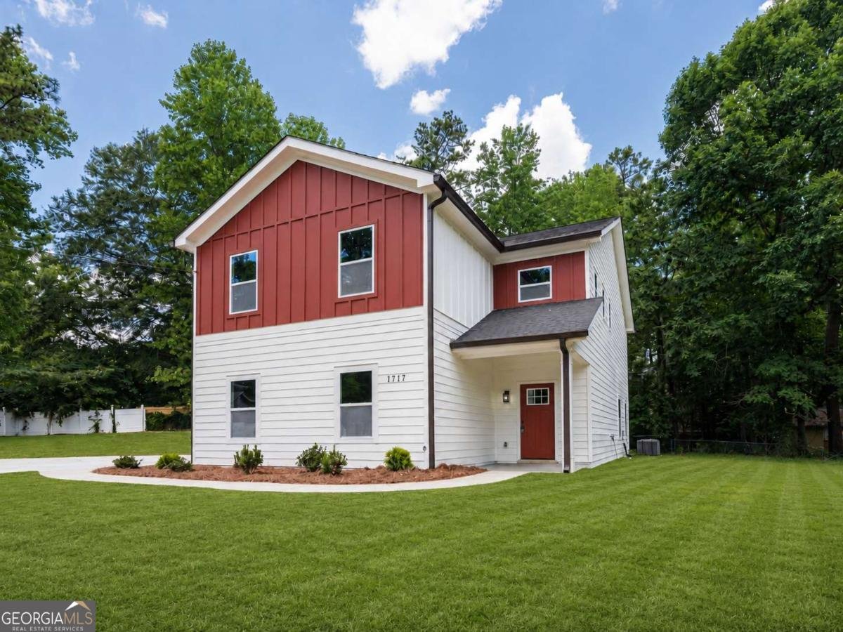 1717 Hilton Ridge Court Lithonia - main photo