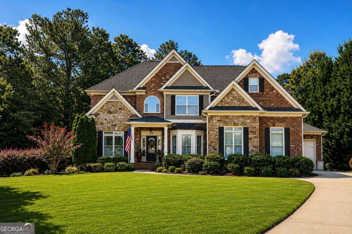 2125 Cascading Creek Court Cumming - main photo