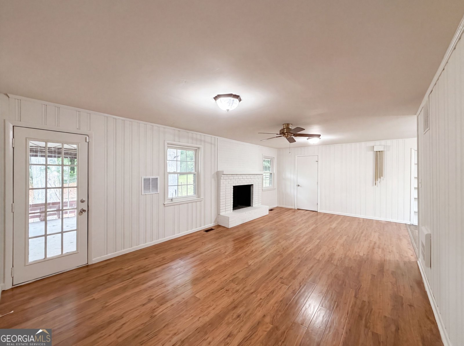 210 Pinewood Lane Stockbridge - Photo 11