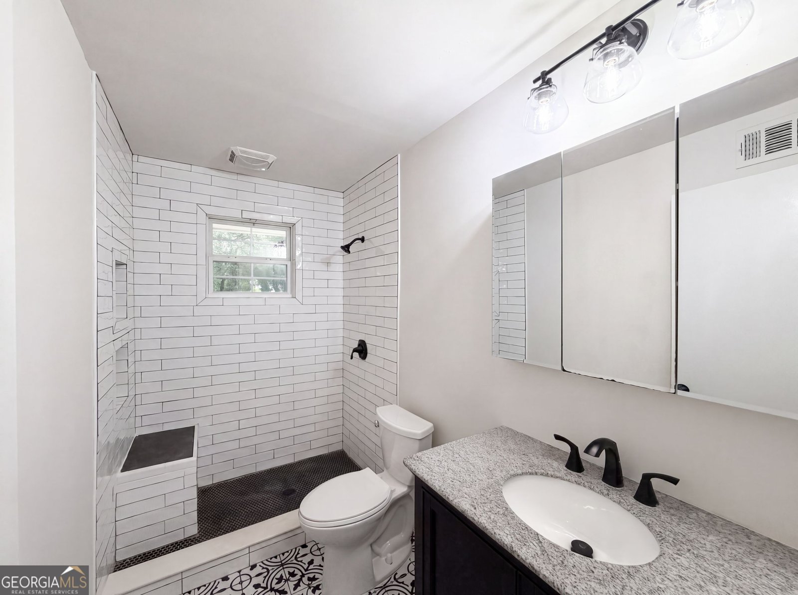 210 Pinewood Lane Stockbridge - Photo 17