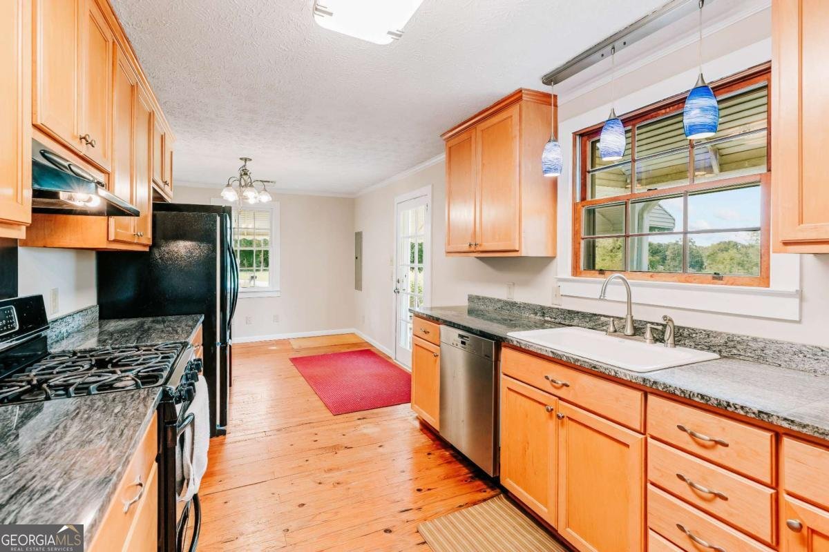 6 Burt Road Carlton - Photo 11