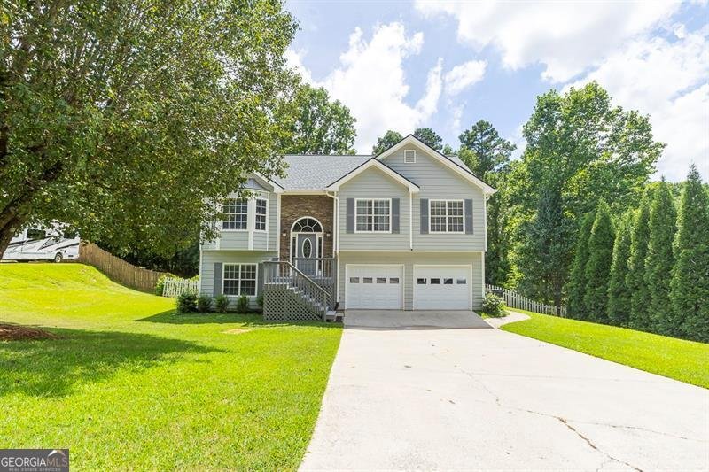 3880 Byrnwycke Drive Buford - main photo