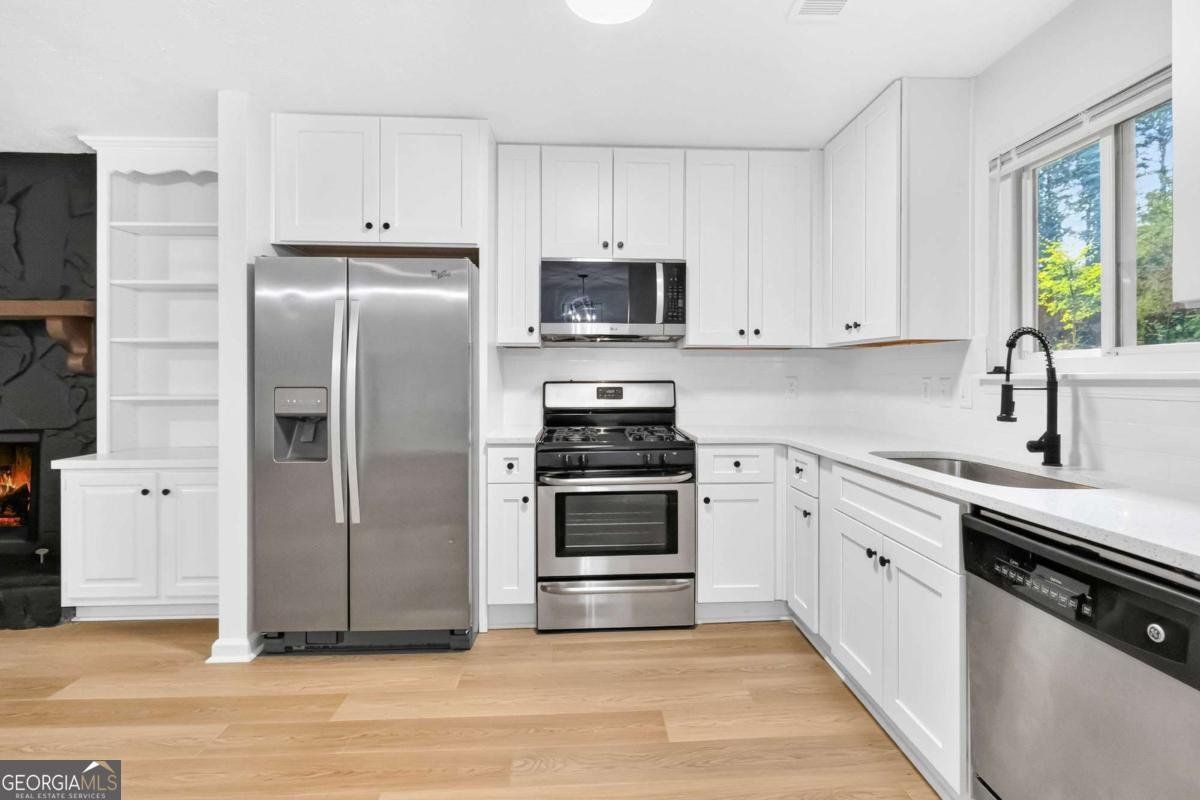 3292 Mixon Way Stone Mountain - Photo 8