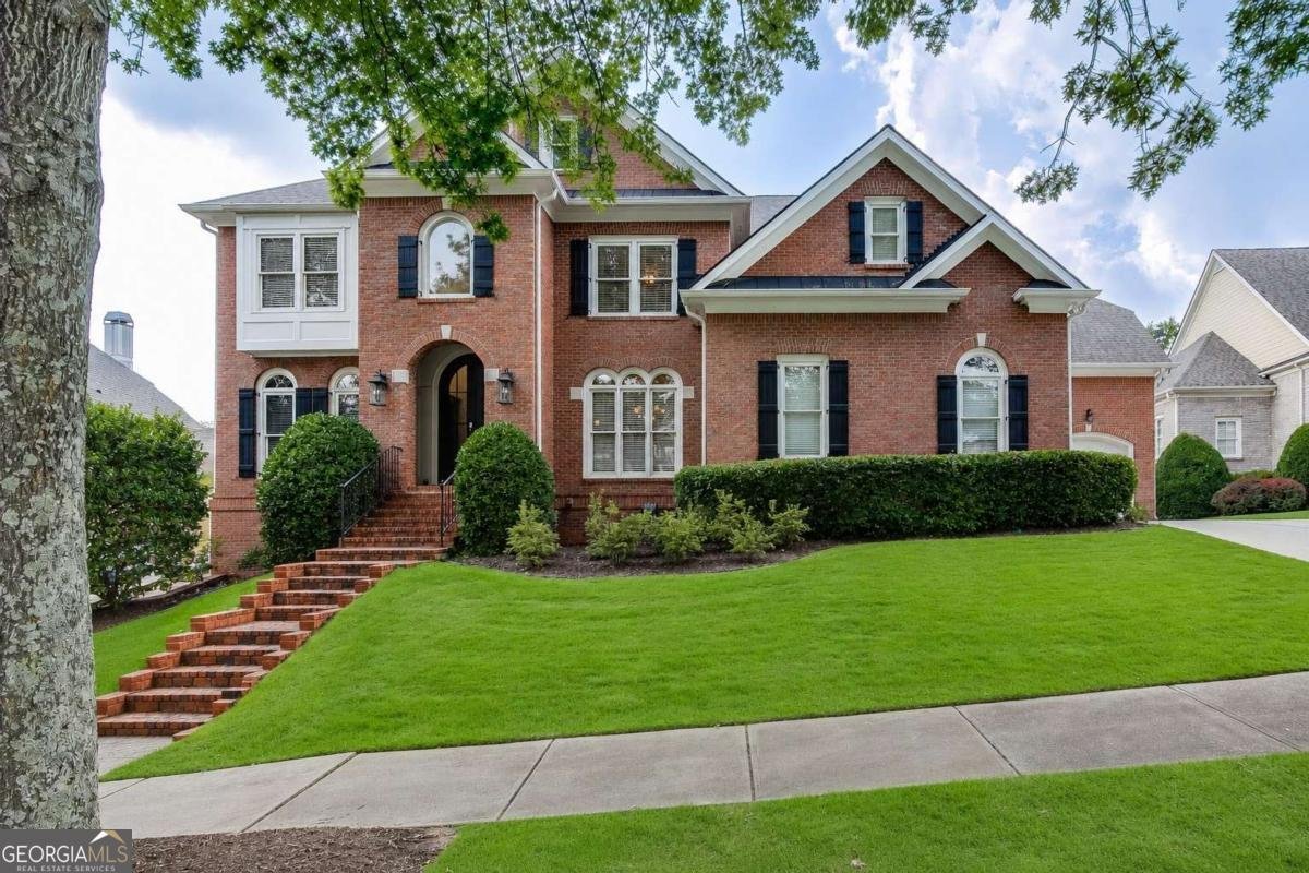 1083 Meadow Bluff Terrace Suwanee - main photo
